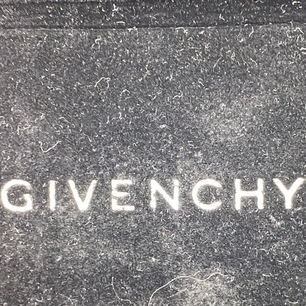Givenchy fold over close rectangular eyeglass case preowned